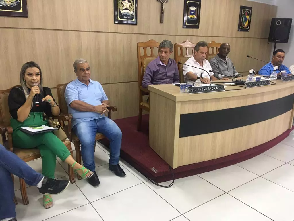 Prefeito Betinho defende na Câmara compra de imóveis da CBCC